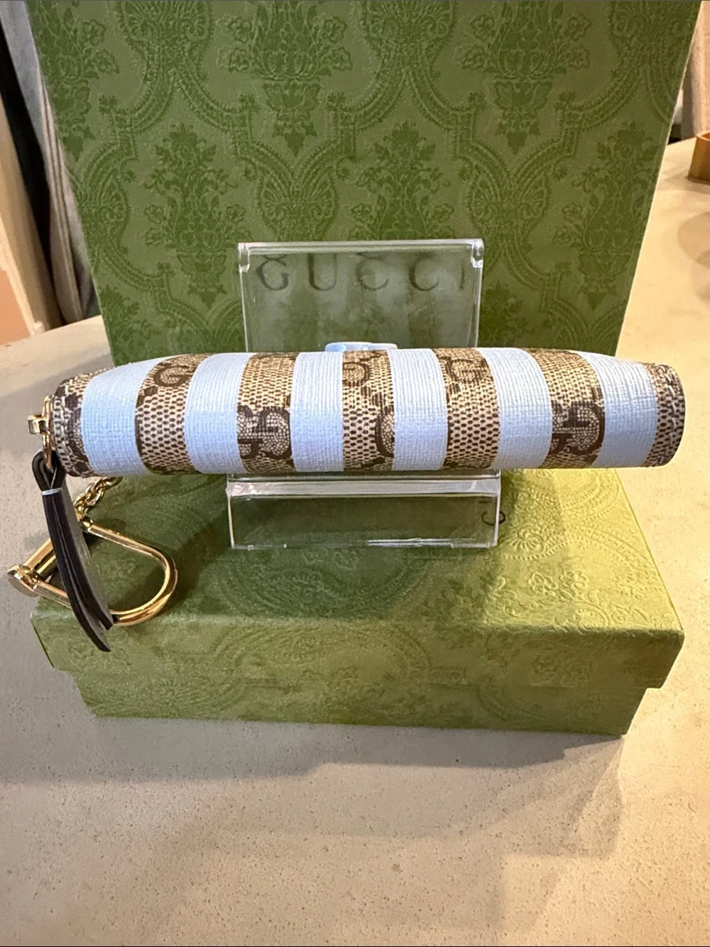 GUCCI | ✨NEW✨ GG Supreme Monogram Vitello Eclipse Enamel Striped Key Card Case